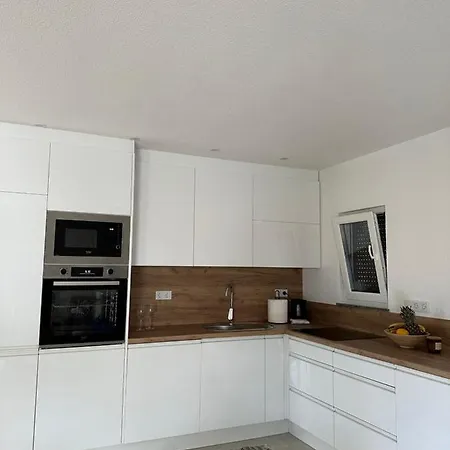 Unavis Villa *