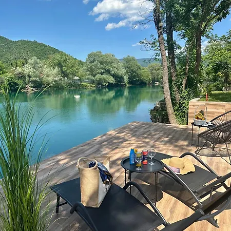 Unavis Villa *