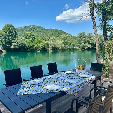 Unavis Villa *
