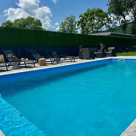 Unavis Villa