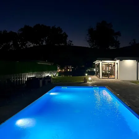 Unavis 빌라 Bihać